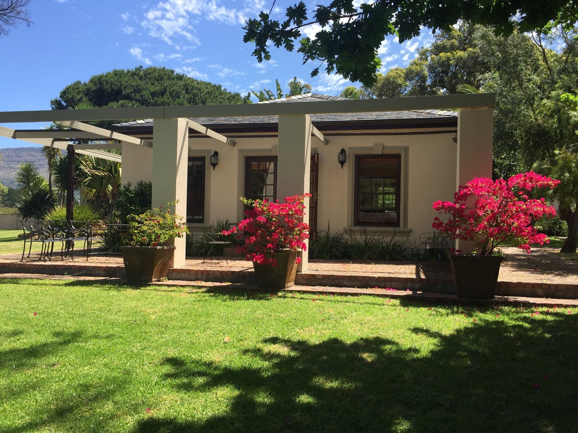 Ibis House Hotel Cape Town Exterior photo